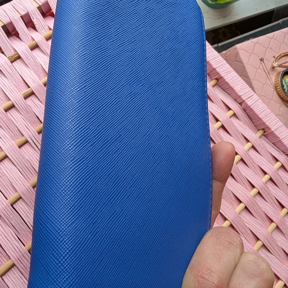 Tory Burch Blue Wallet - Picture 6 of 8